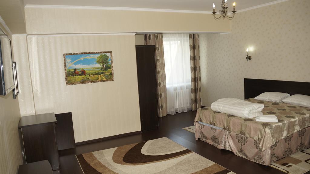 Home Hotel Astana Eksteriør billede