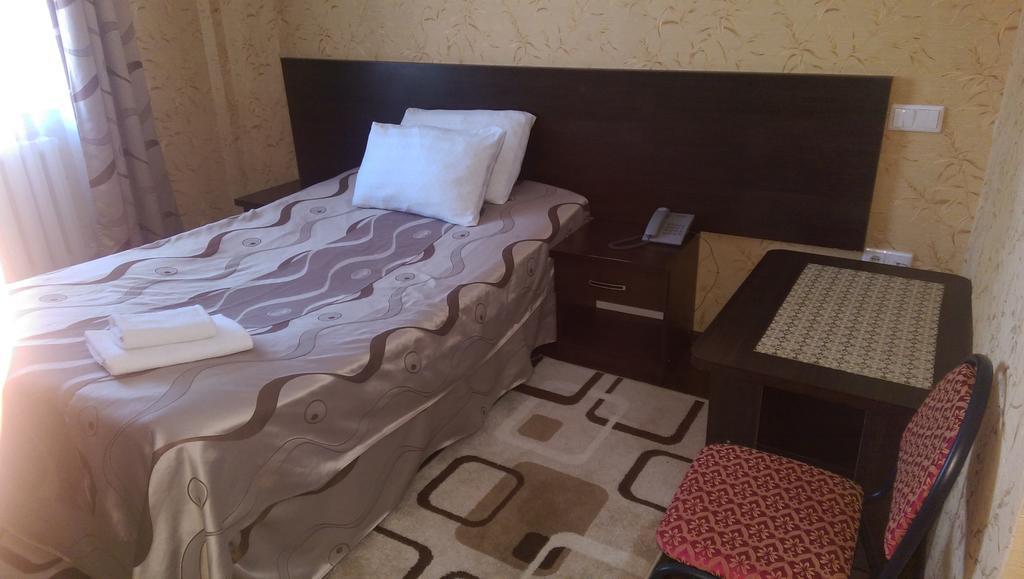Home Hotel Astana Eksteriør billede