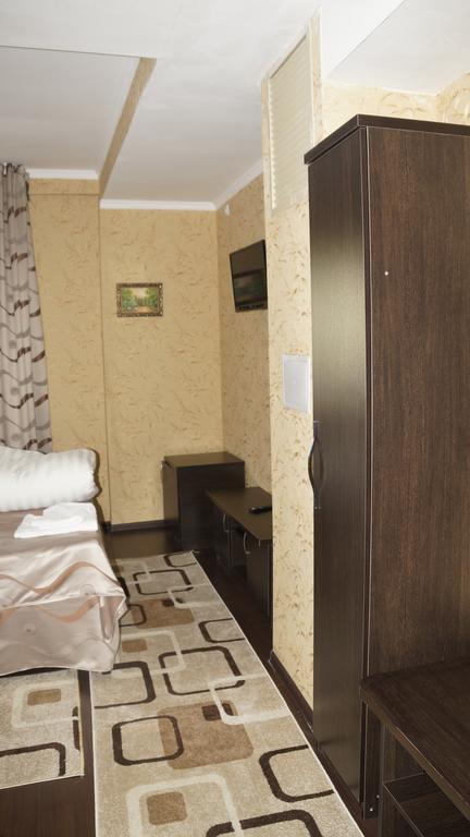 Home Hotel Astana Eksteriør billede